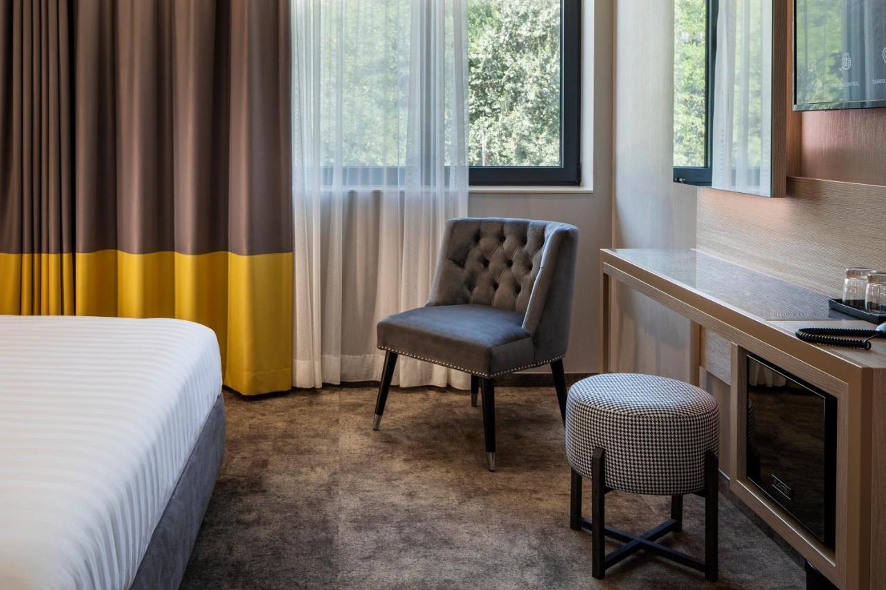 -- Este Park Hotel -- Part Of Urban Chic Luxury Design Hotels - Parking & Compliments - Next To Shopping & Dining Mall Filibe Dış mekan fotoğraf