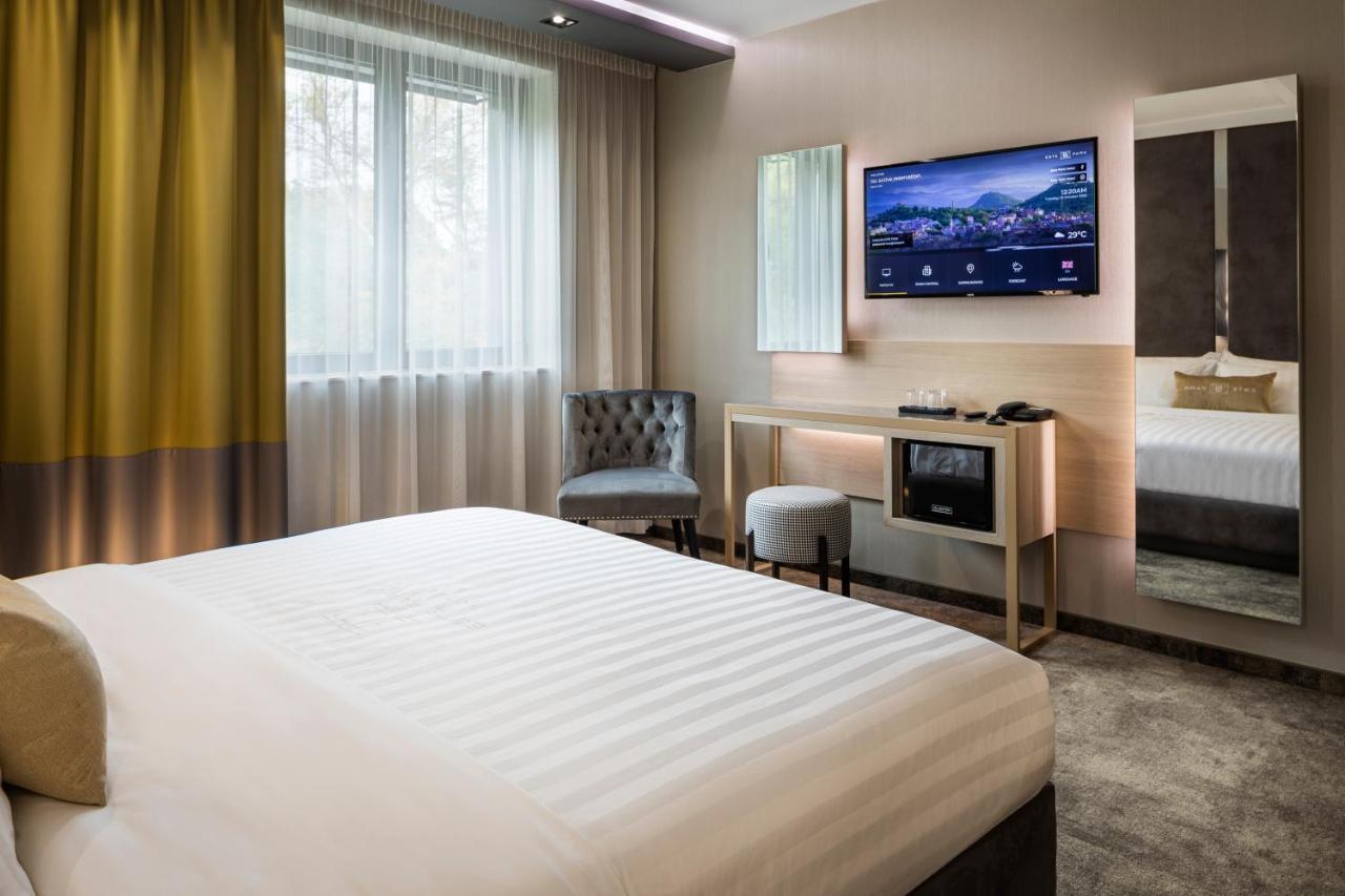 -- Este Park Hotel -- Part Of Urban Chic Luxury Design Hotels - Parking & Compliments - Next To Shopping & Dining Mall Filibe Dış mekan fotoğraf